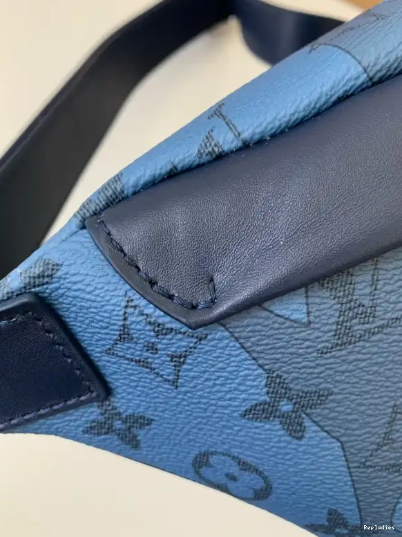 Fake Louis Bags VUITTON LOUIS BUMBAG DISCOVERY 0527